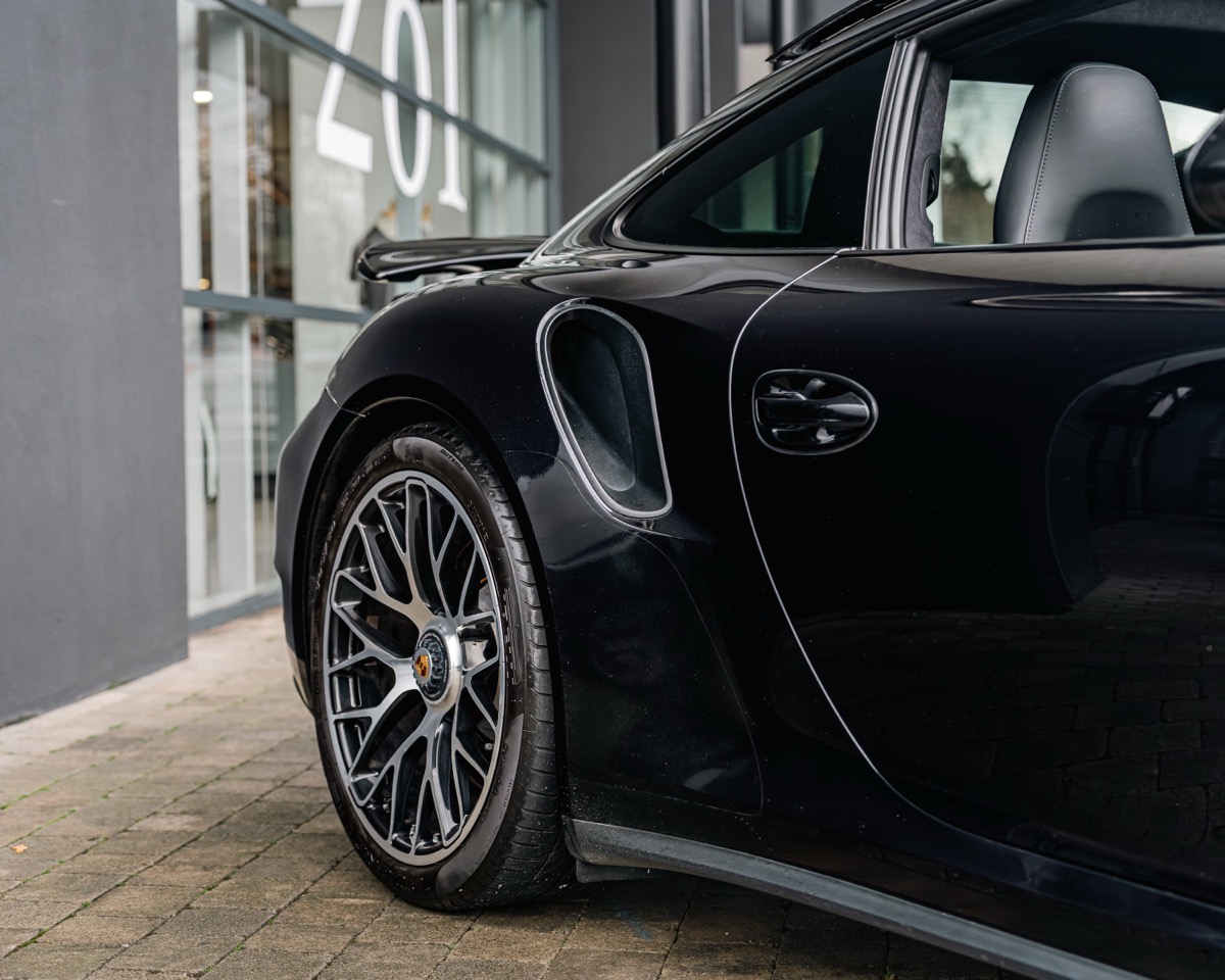 Professional Porsche photography Dublin by Kenji Media